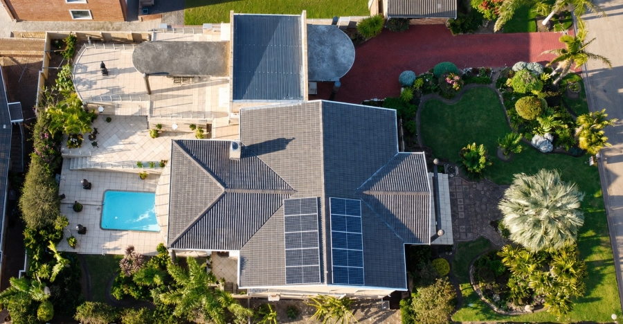 5 Bedroom Property for Sale in Wavecrest Eastern Cape